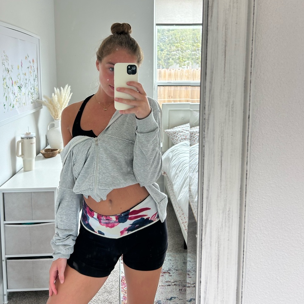 Lululemon biker shorts